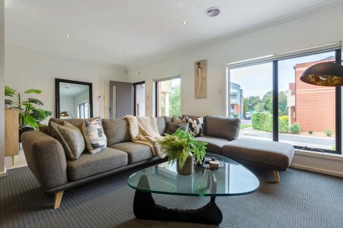 VAQUAY Contempo In Flemington — 4-Star Luxury Hotel in Melbourne, Australia