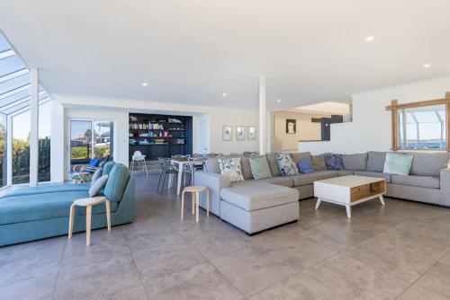 Neptune I Absolute Beachfront I Stunning Views — Culburra Beach — photo 4