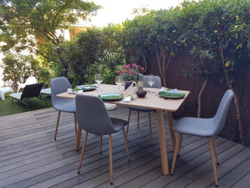 Le Petit Eden de la Madrague Face a la Ciotat — hotel in Saint-Cyr-Sur-Mer
