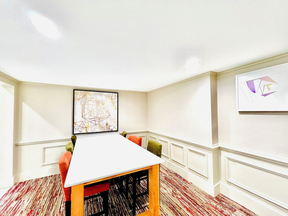 Quality Inn & Suites McDonough South I 75 - photo 14