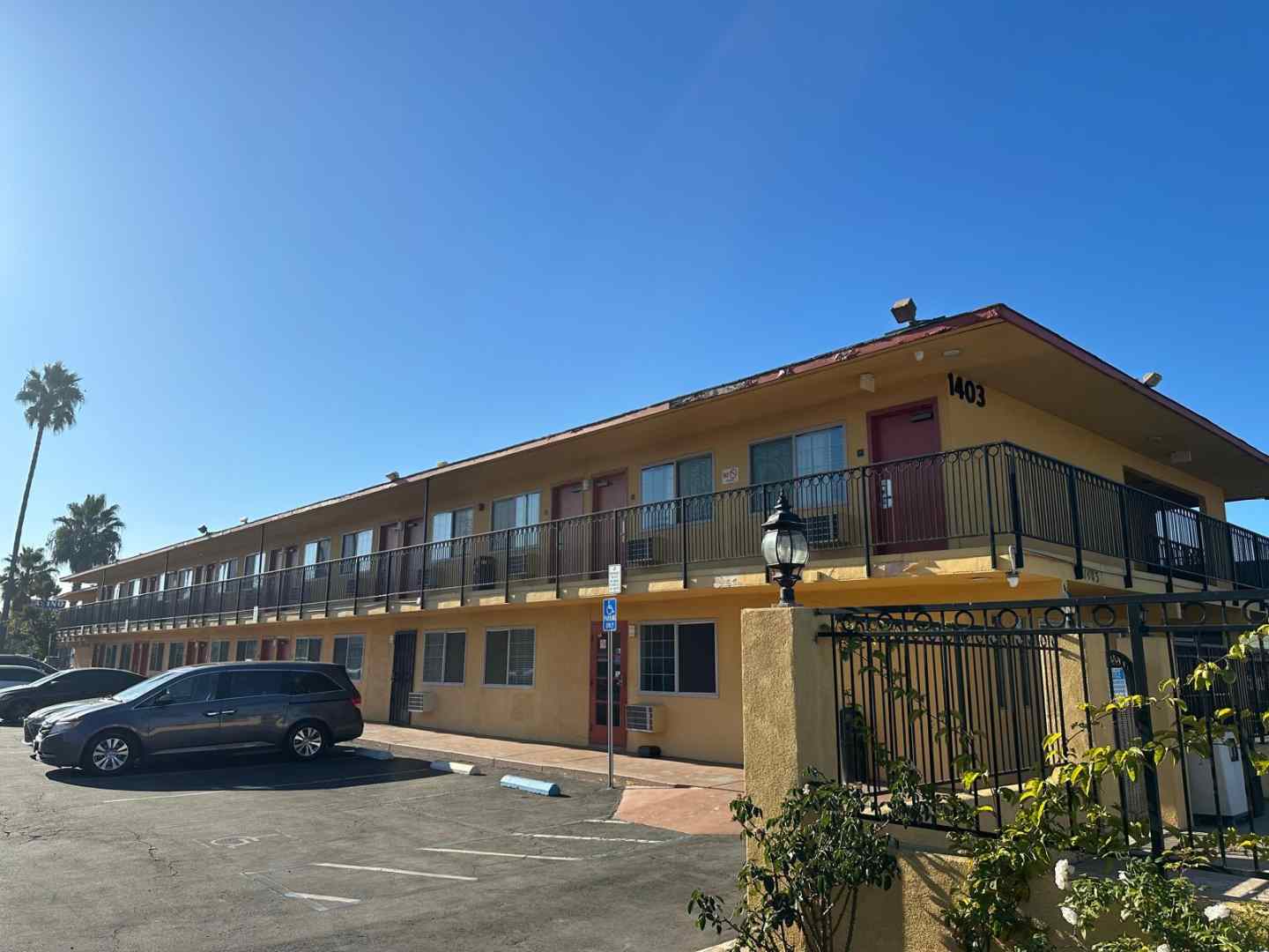 Hotel Avenida Oceanside Camp Pendleton - photo 3