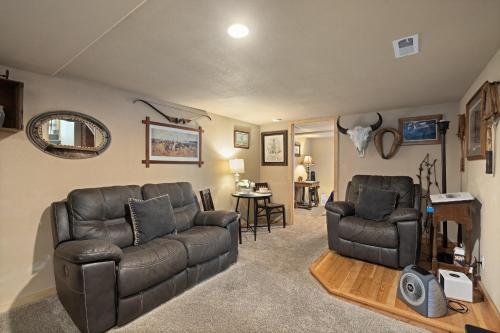 Bo's Old West Den with Off Street Parking — 4-Star Luxury Hotel in Billings, United States