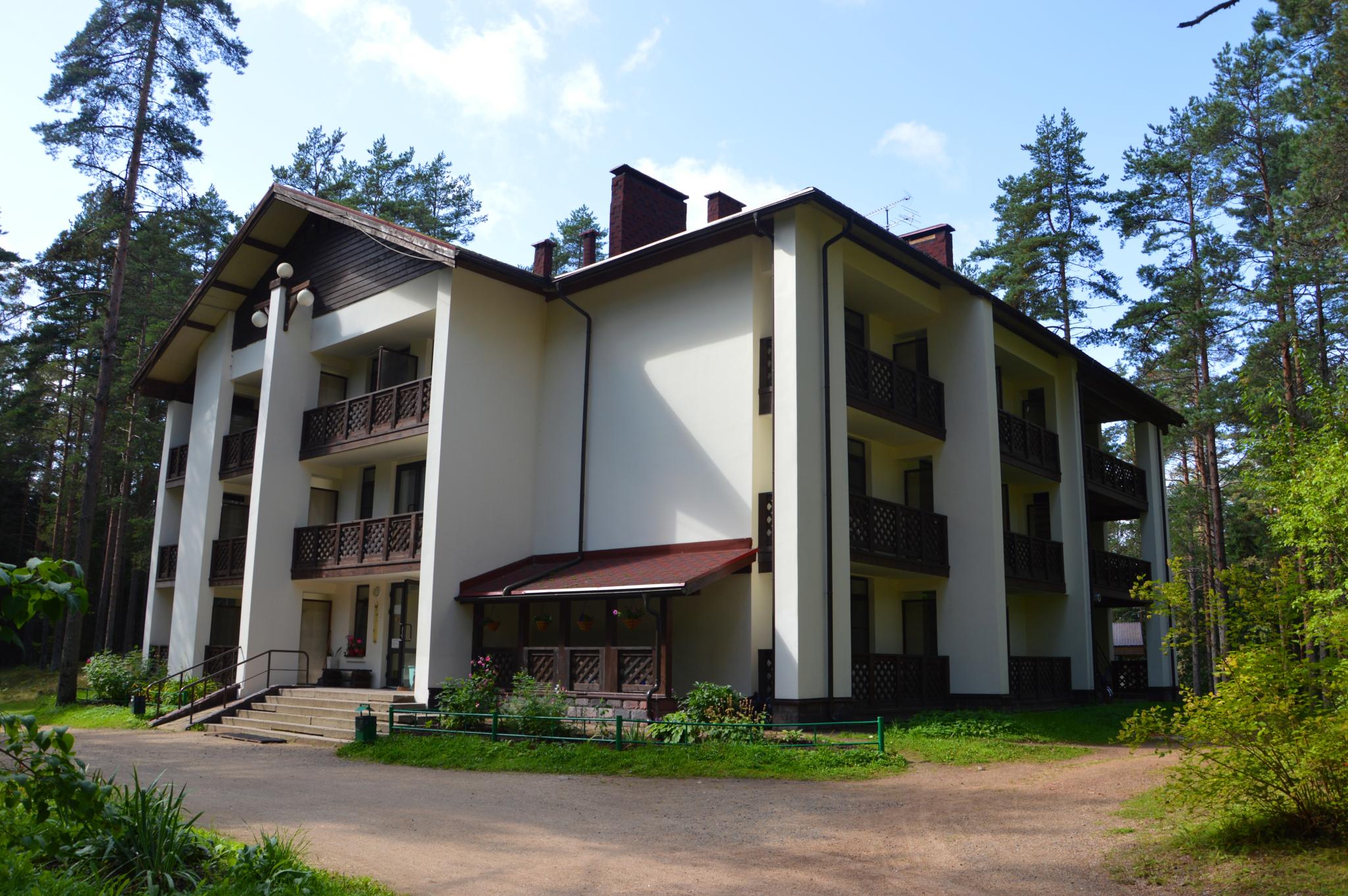 Pansionat Severnoye Siyaniye — hotel in Valday