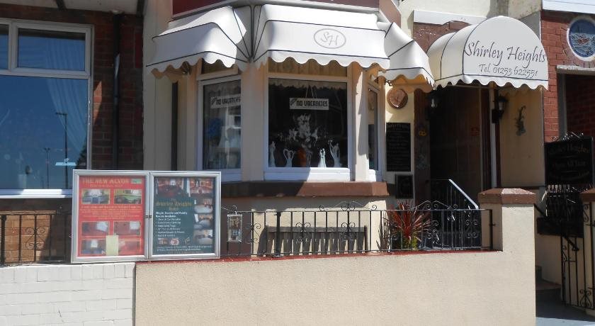 Shirley Heights Hotel - last minute hotel in Blackpool