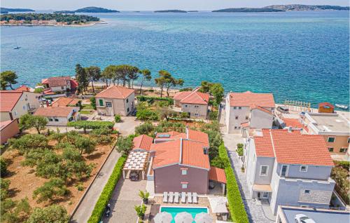 Lovely Home In Brodarica With Jacuzzi — 5-Star Luxury Hotel in Brodarica, Croatia