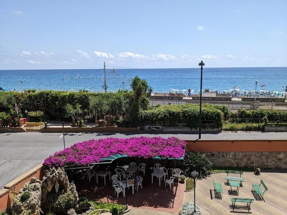Albergo Regina Mundi in Pietra Ligure, Italy