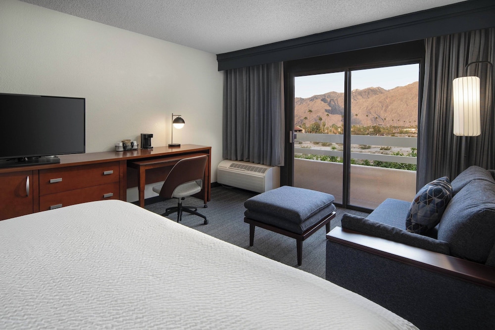 Courtyard By Marriott Palm Springs - photo 8