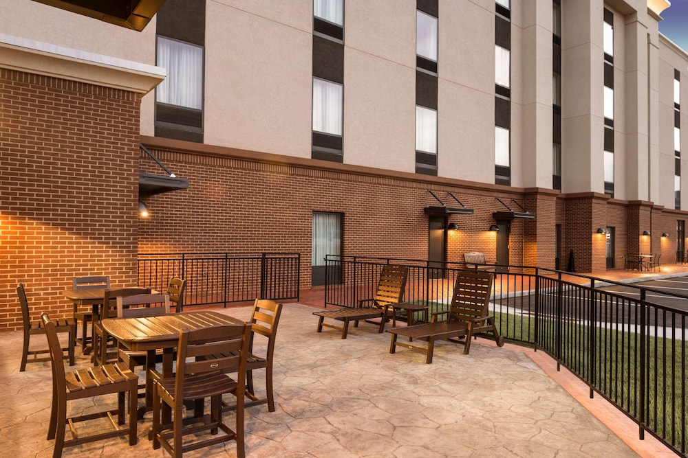 Hampton Inn & Suites Lavonia - photo 31