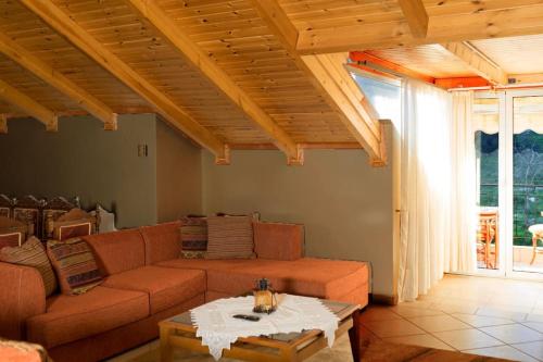 Cozy Σοφίτα — 4-Star Luxury Hotel in Ioannina, Greece