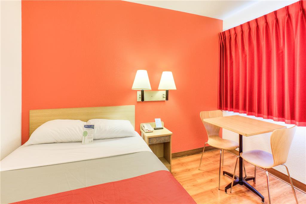 Motel 6 Tigard OR Portland South Lake Oswego - photo 26