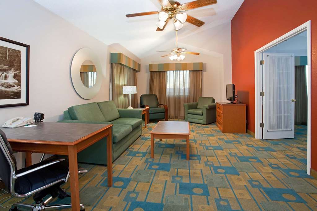 La Quinta Inn by Wyndham Cheyenne - photo 29