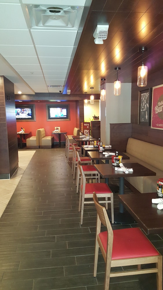 Holiday Inn Columbus Dwtn Capitol Square by IHG - photo 58