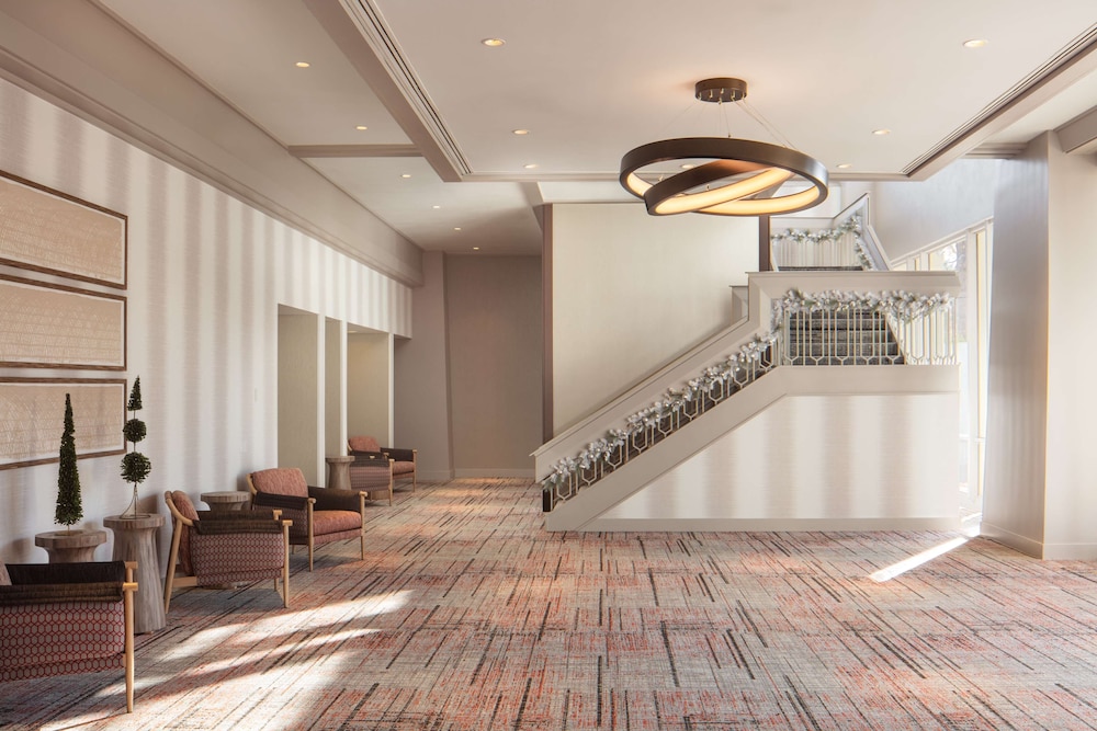 DoubleTree By Hilton Sacramento - photo 40