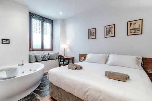 Suite Lo Storico — 4-Star Luxury Hotel in Como, Italy