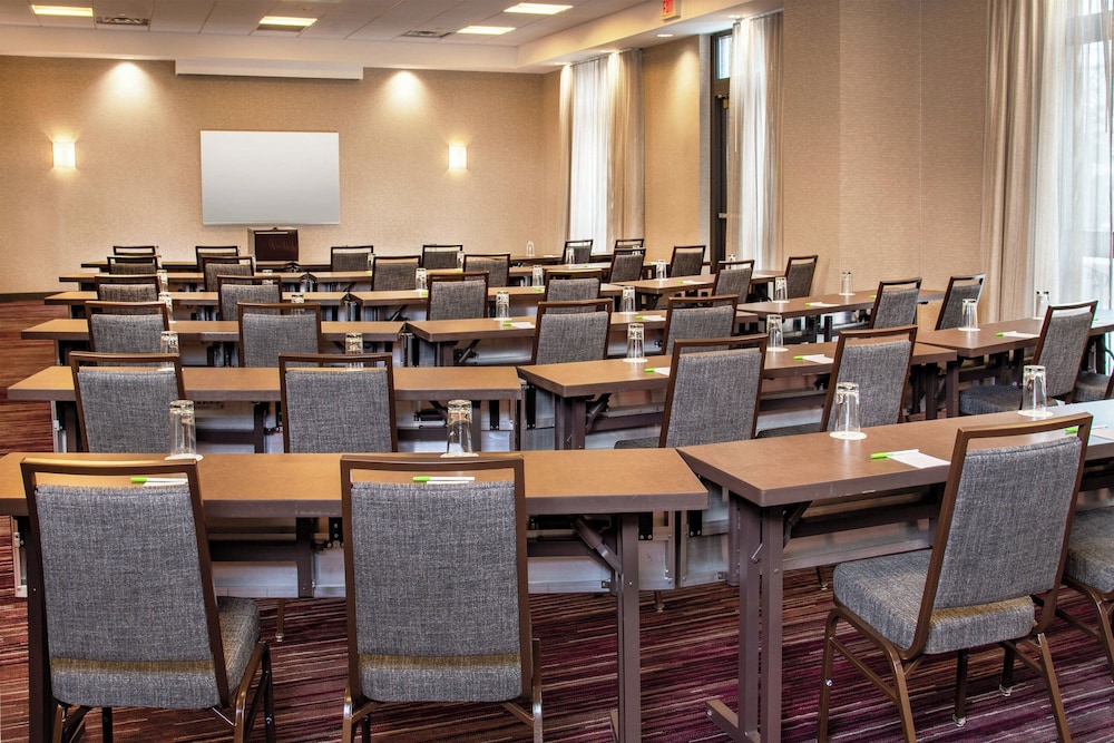 Courtyard by Marriott Dunn Loring Fairfax - photo 22