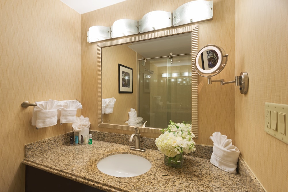 Crowne Plaza Boston Woburn by IHG - photo 17