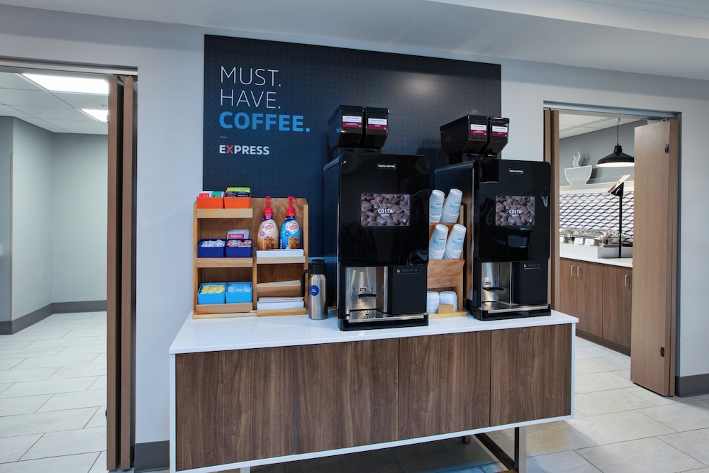 Holiday Inn Express Sault Ste. Marie by IHG - photo 46