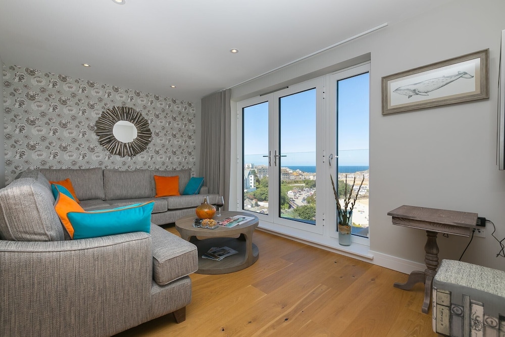The Pearl — 4-Star Luxury Hotel in St Ives, United Kingdom