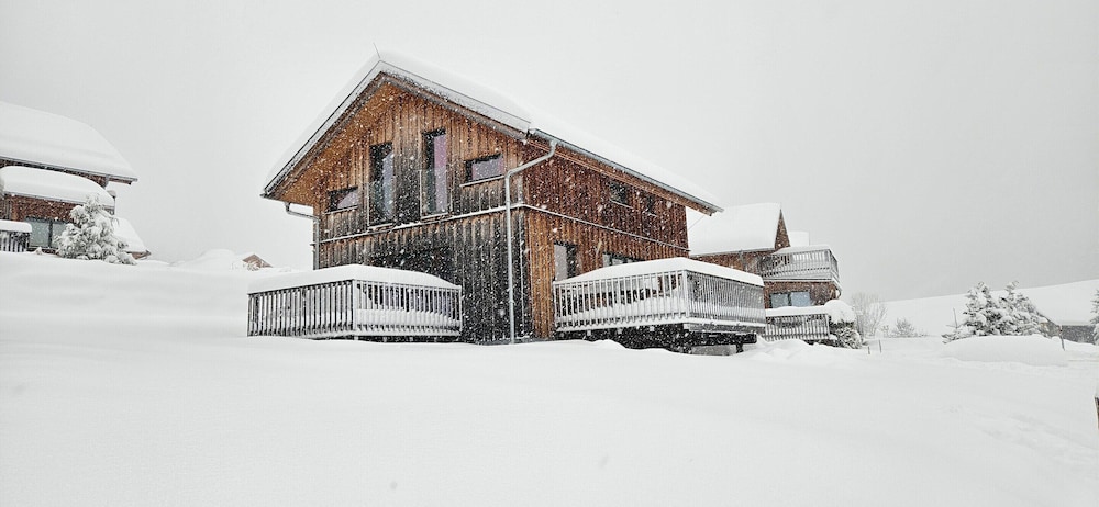 Eifelsuite - carbon neutral hotel in Birresborn