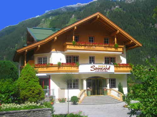 Apparthotel Sonnenhof in Mayrhofen, Austria