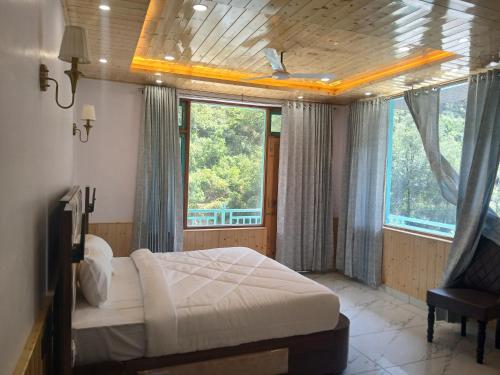 Tirthan lalit inn — Unknown City — photo 3