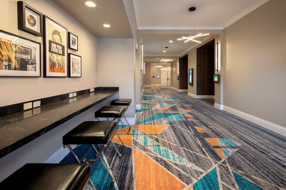 Embassy Suites by Hilton San Rafael at Marin Center - photo 48