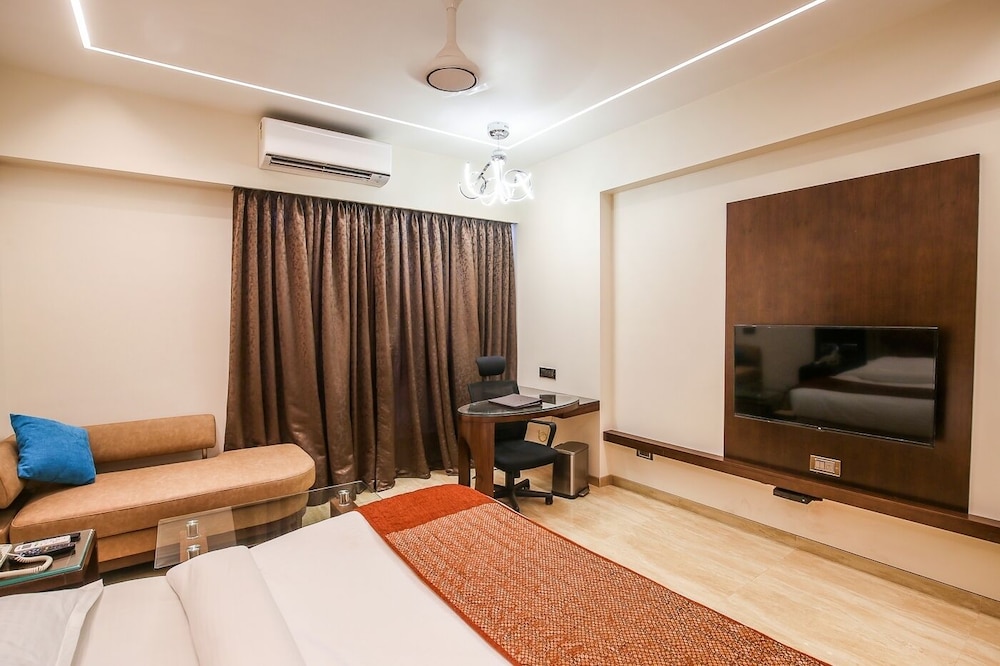 Hotel Royal Palace — Jalgaon — photo 5