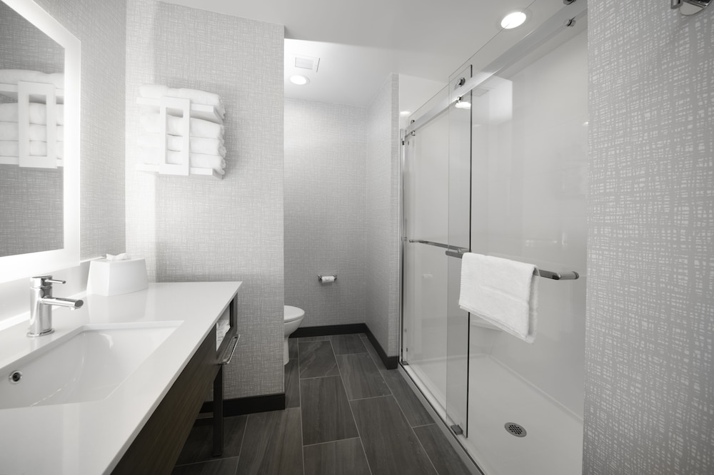 Hampton Inn & Suites Santa Maria - photo 19