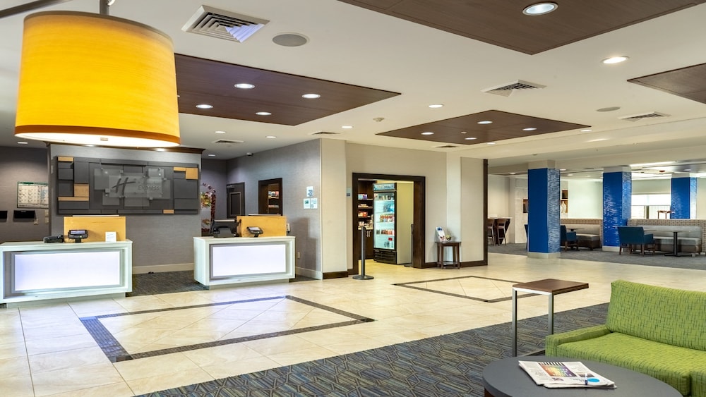 Holiday Inn Express & Suites Houston South near Pearland by IHG - photo 40