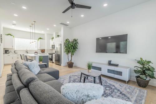Modern Luxury retreat in downtown — 4-Star Luxury Hotel in Houston, United States