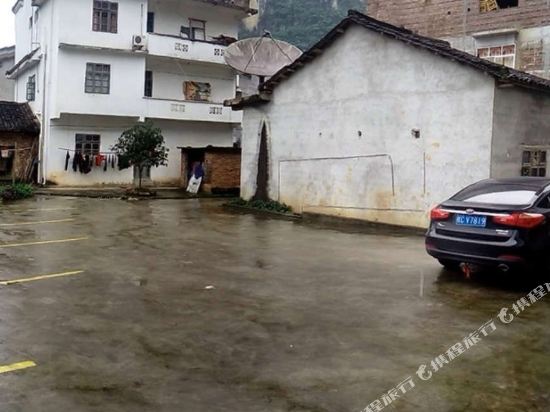 MaMaMoon Hotel - carbon neutral hotel in Yangshuo
