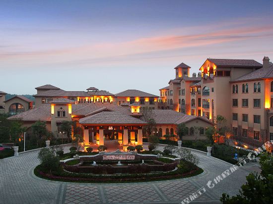 Huanghe Daofu Holiday Hotel in Yuanyang Chengguanzhen, People's Republic of China