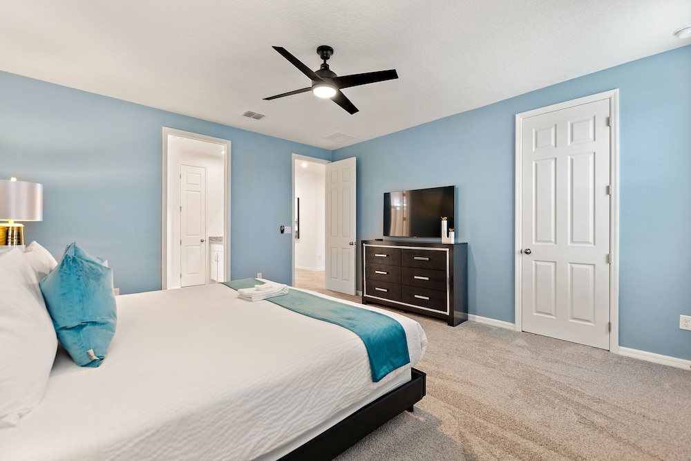 Camp Mickey Resort Home Spa By Shine Villas 8 Bedroom Villa - photo 11
