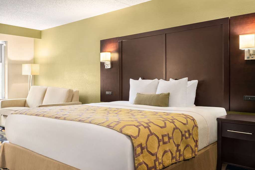 Baymont by Wyndham Georgetown Lexington North - photo 12