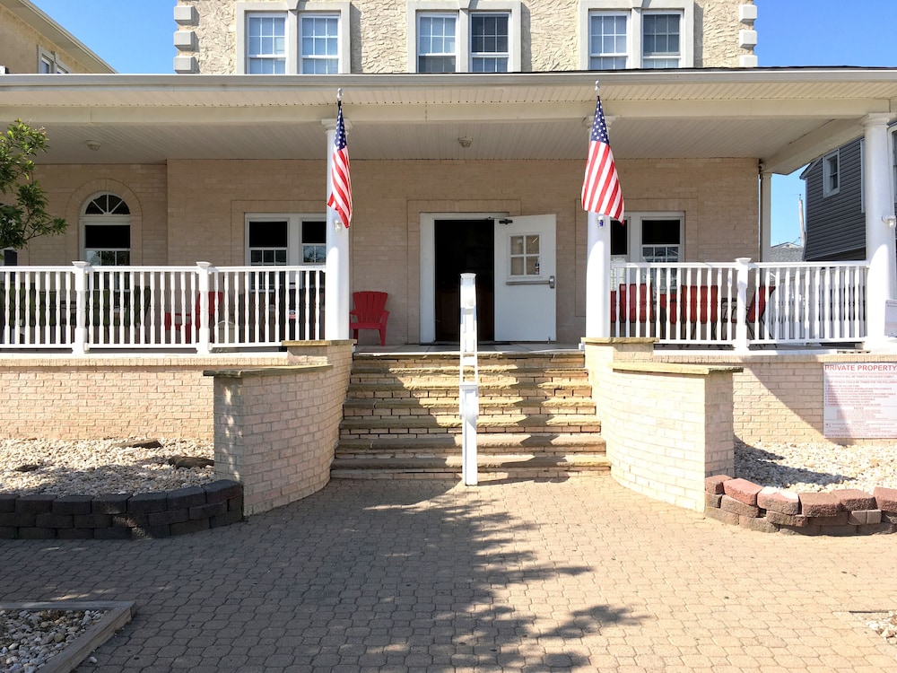 Belmar Inn - photo 28