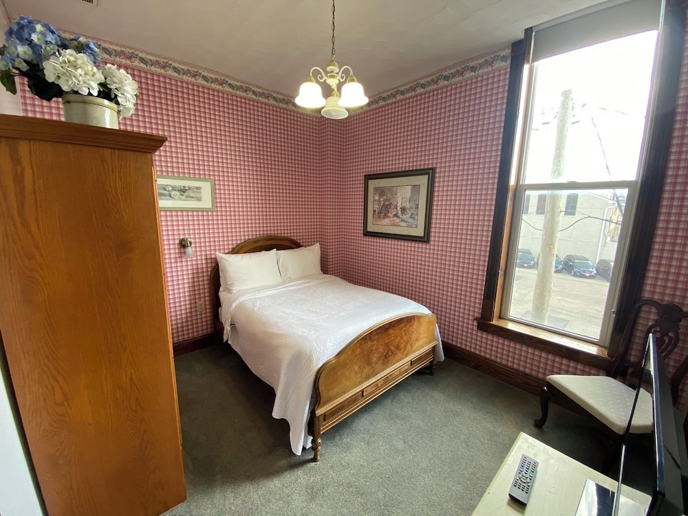 Decker Hotel - photo 18