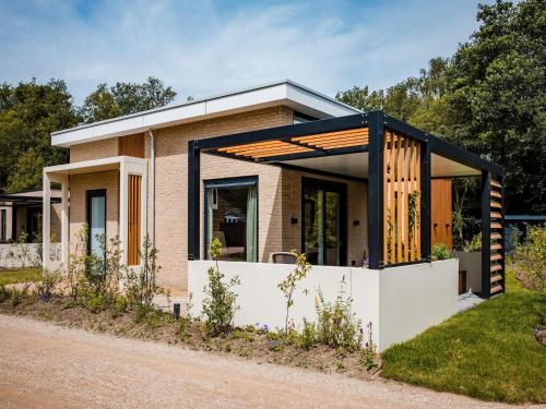 Holiday Home in Veluwe near Nature Trails — 4-Star Luxury Hotel in Voorthuizen, Netherlands