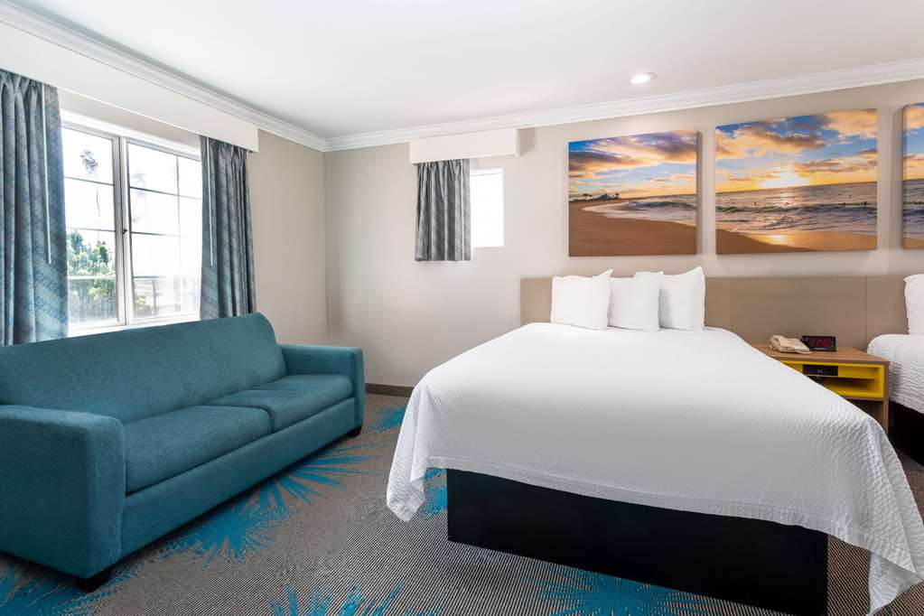 Days Inn by Wyndham Santa Monica - photo 55