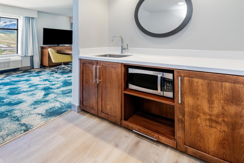 Hampton Inn & Suites Silverthorne - photo 25