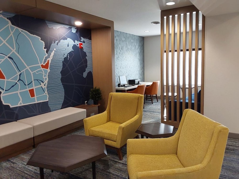 Holiday Inn Express & Suites Antigo by IHG - photo 47