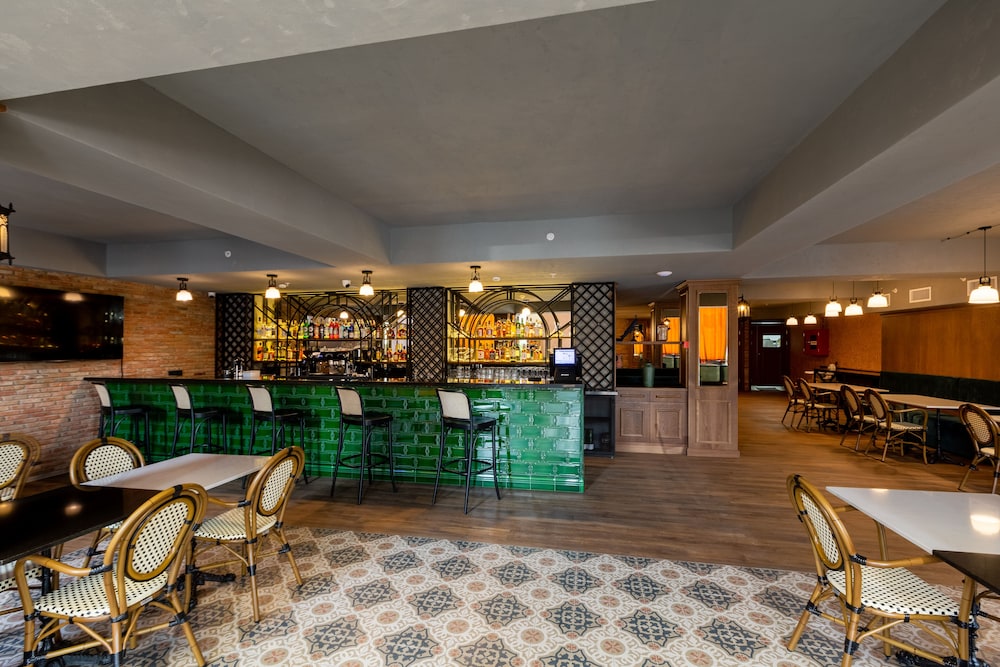 מזון ומשקאות