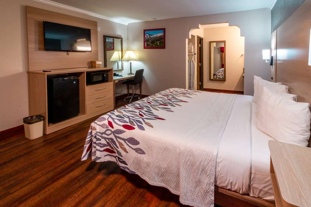 Quality Inn Bishop near Mammoth - photo 6