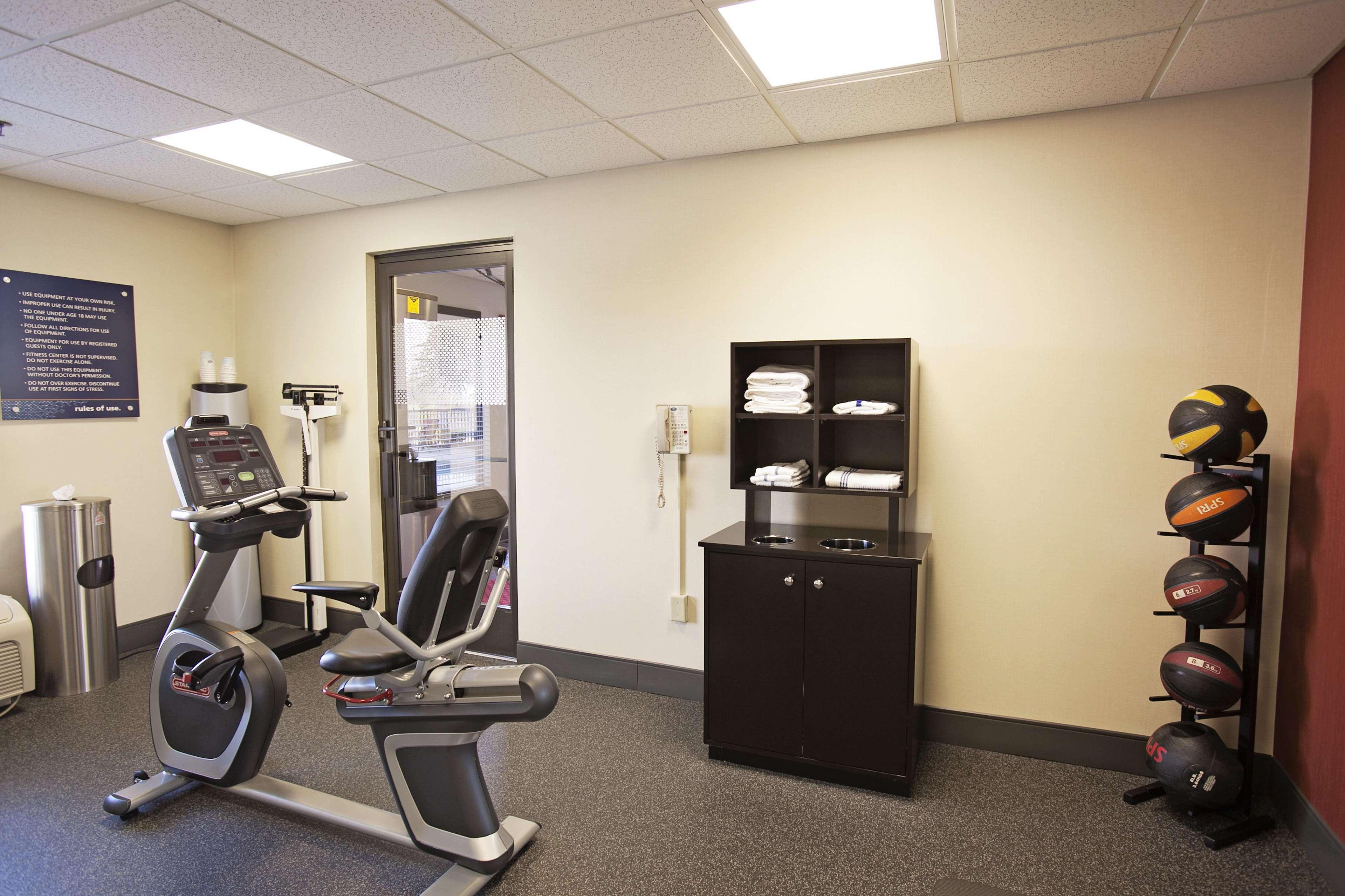 Hampton Inn Moultrie - photo 18