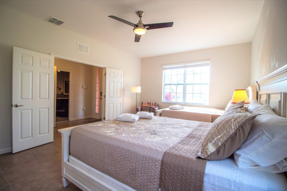 Golden Palms Vacation Resort 4427 - photo 4