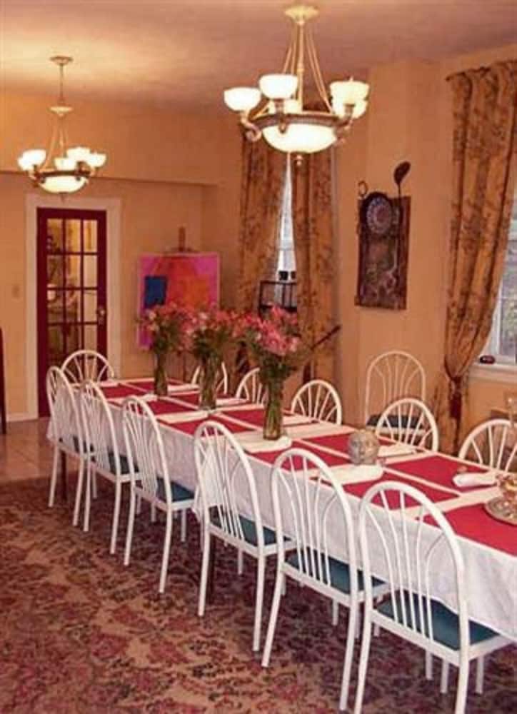 Elkhorn Inn & Theatre - photo 15