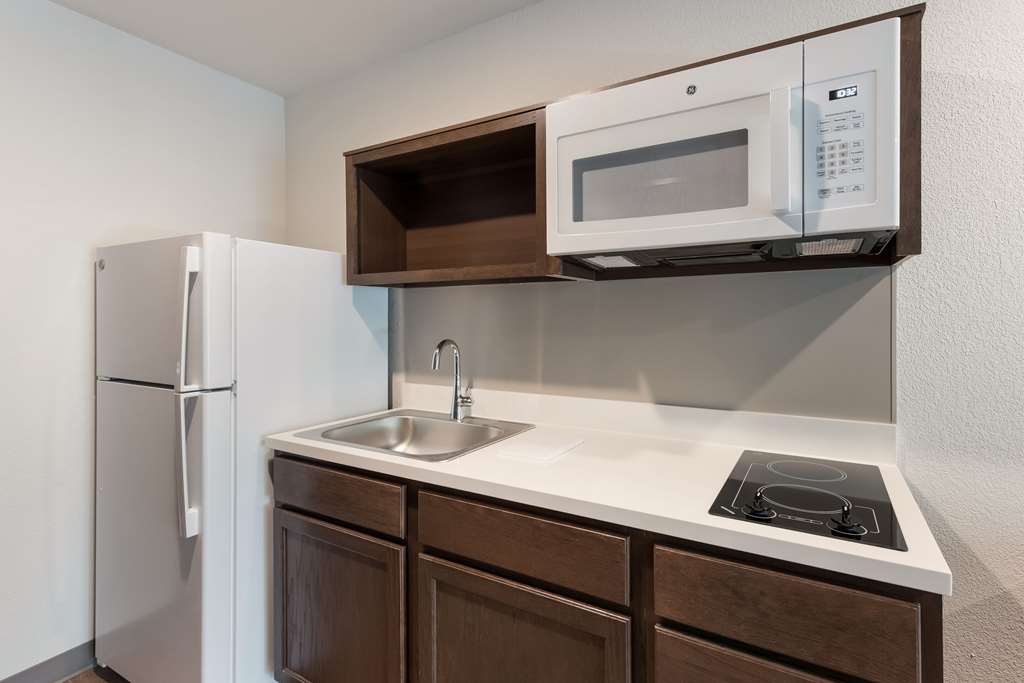 Woodspring Suites Dayton North - photo 11