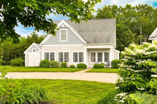 Little Spruce Cottage — 4-Star Luxury Hotel in Arundel, United States