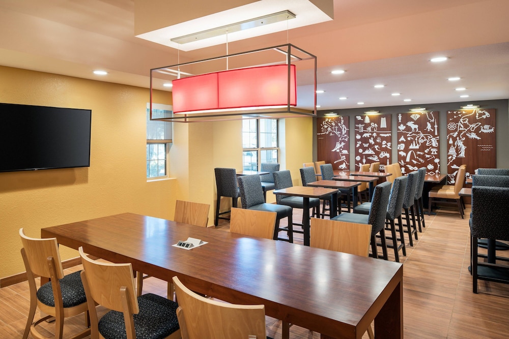 TownePlace Suites Los Angeles LAX Manhattan Beach - photo 26