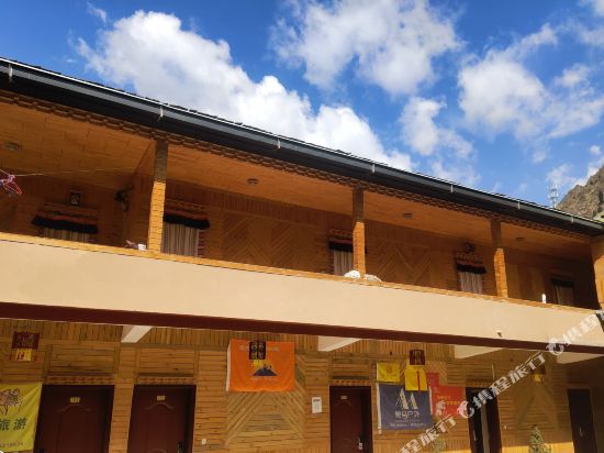 Zaganaga Treasure House Hotel in Dianga, People's Republic of China