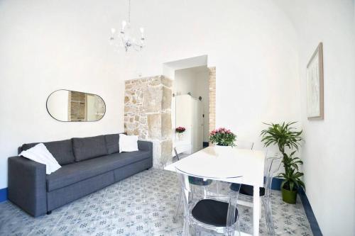 iFlat Dimora del Cassaro — 4-Star Luxury Hotel in Palermo, Italy